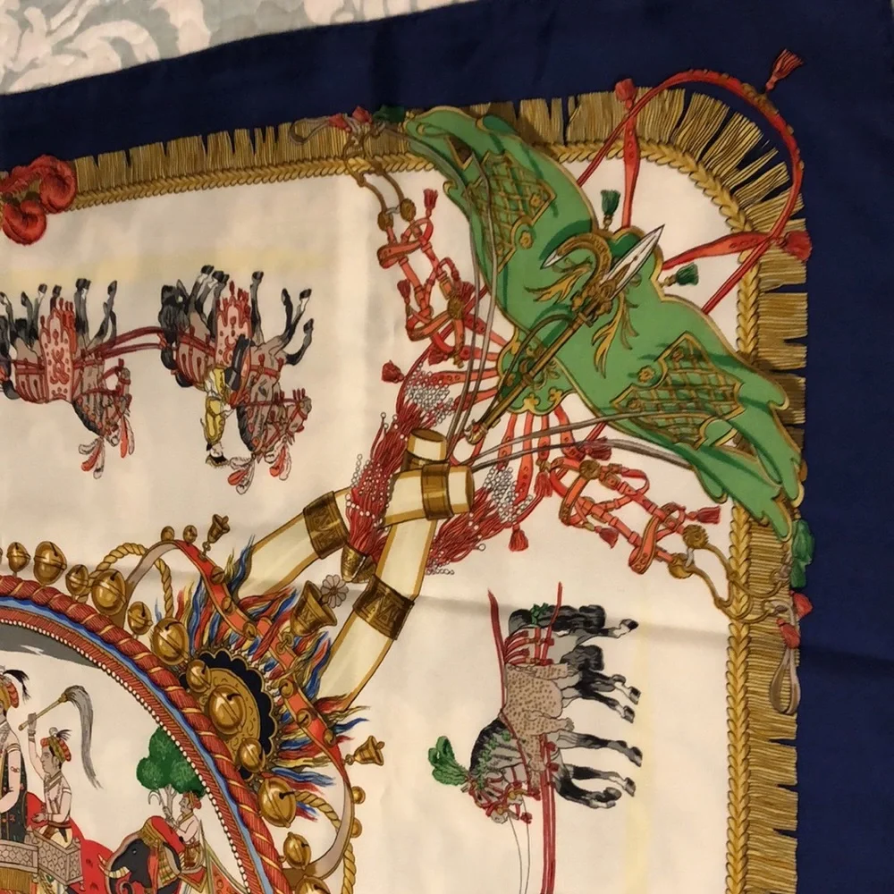 Hermès Scarf - Picture 8 of 10
